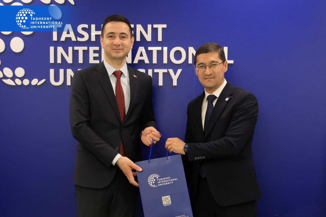 Official Meeting Held with Turkish Delegation at TIU