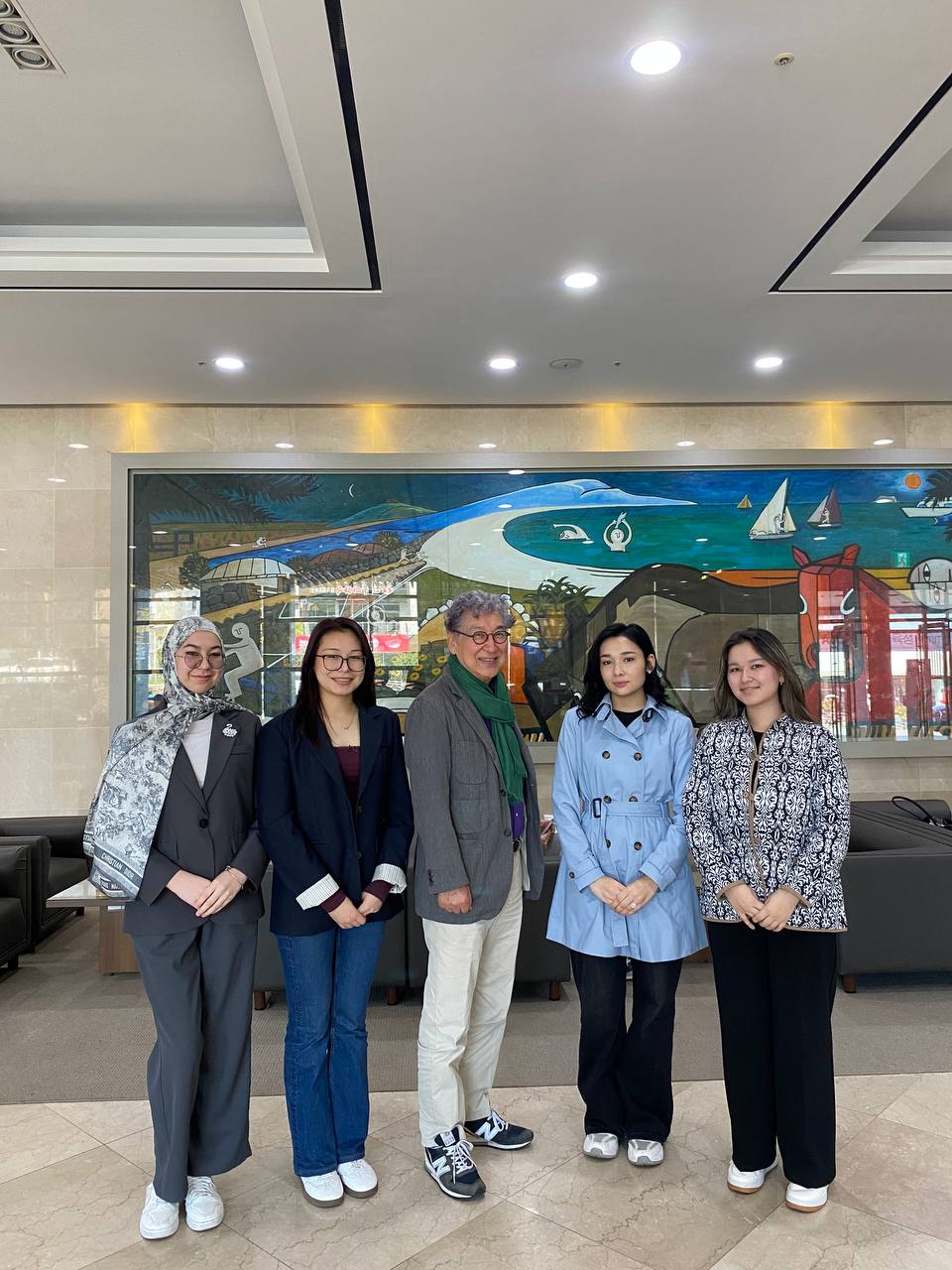 TIU Students Meet Honorary Rector at Cheju Halla University